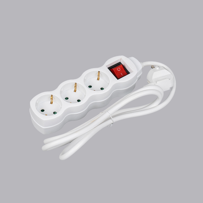 LOG-03K Trójdrożna listwa zasilająca typu niemieckiego z wyłącznikiem Multi-Socket