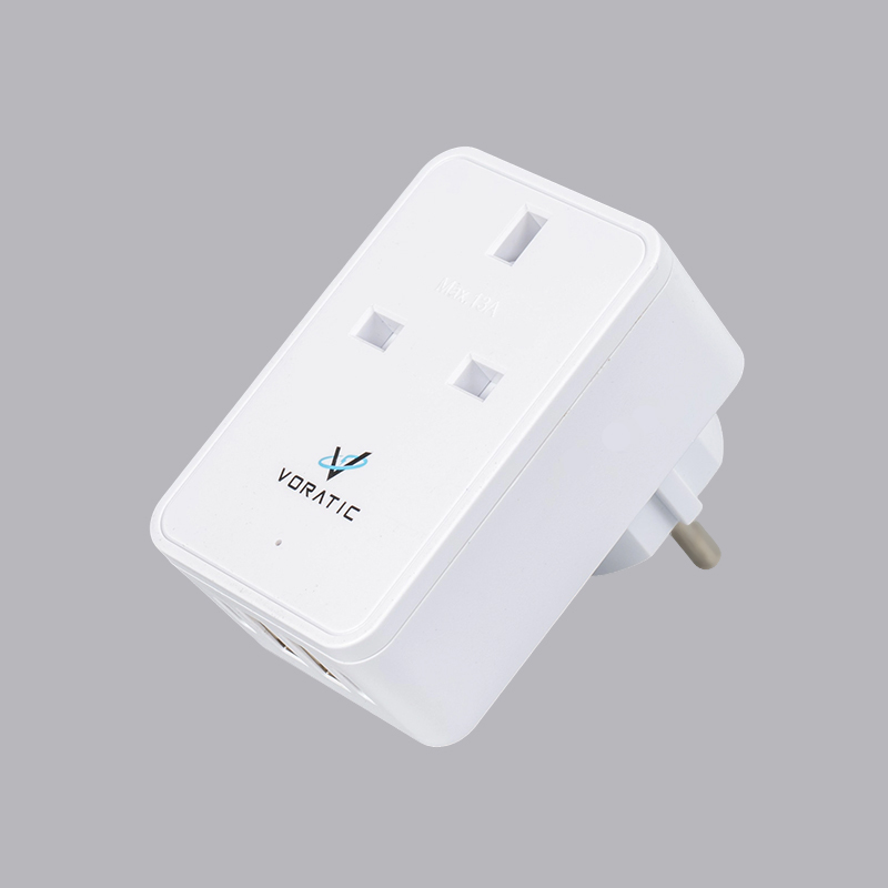 VT-924-DE UK do Niemiec, 1 gniazdo, 2 porty USB, 2 porty typu C